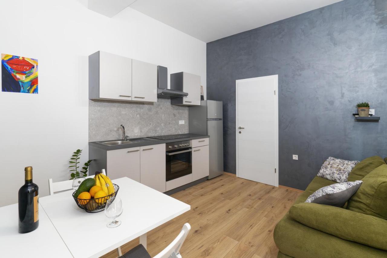 Stunning Apartment In Quiet Street Near Center With Free Parking 4 Floor Рієка Екстер'єр фото